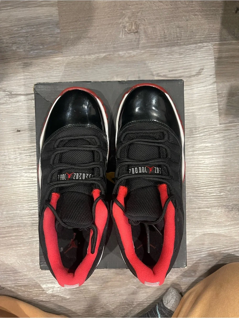 Jordan Retro 11 Low breds Black/Red/White
